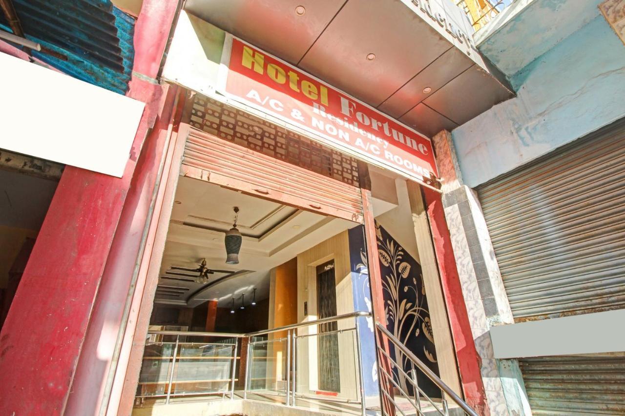 Oyo 81907 Fortune Residency Hotel 3*